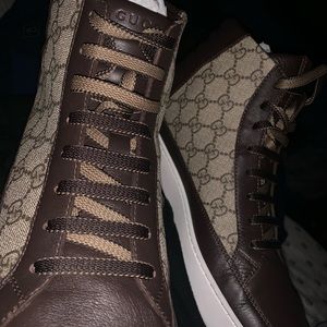 Meet your Posher, Diego